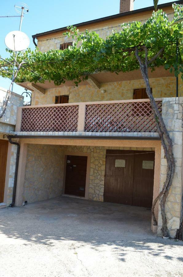 Holiday Home Garina Draga Bascanska Luaran gambar